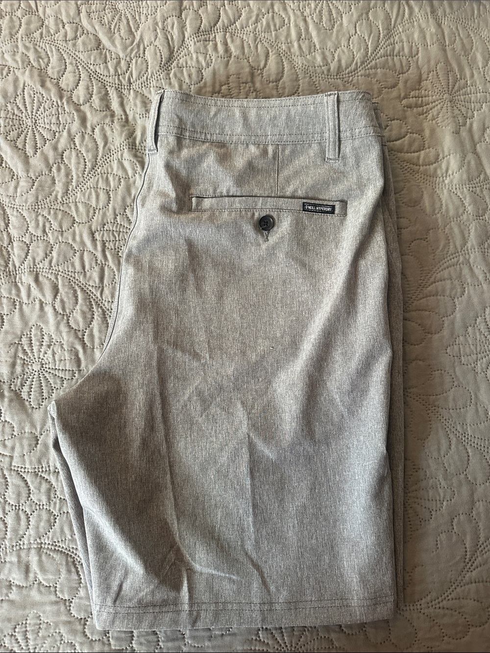 O'Neill Light Gray Flat-Front Men's Shorts - Picture 5 of 8